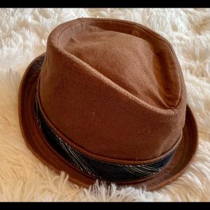 Cremieux brown hat with blue trim